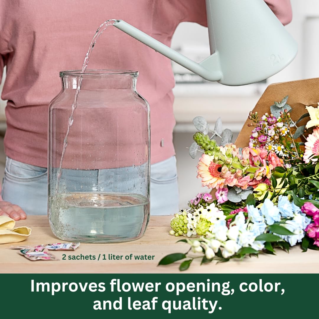 Chrysal Flower Boost - Recyclable Paper Flower Food - Increase Vase Life with Our Floral Supplies for Fresh Flowers - Flower Arrangements Supplies - Ideal Florist Supplies (200 ct)