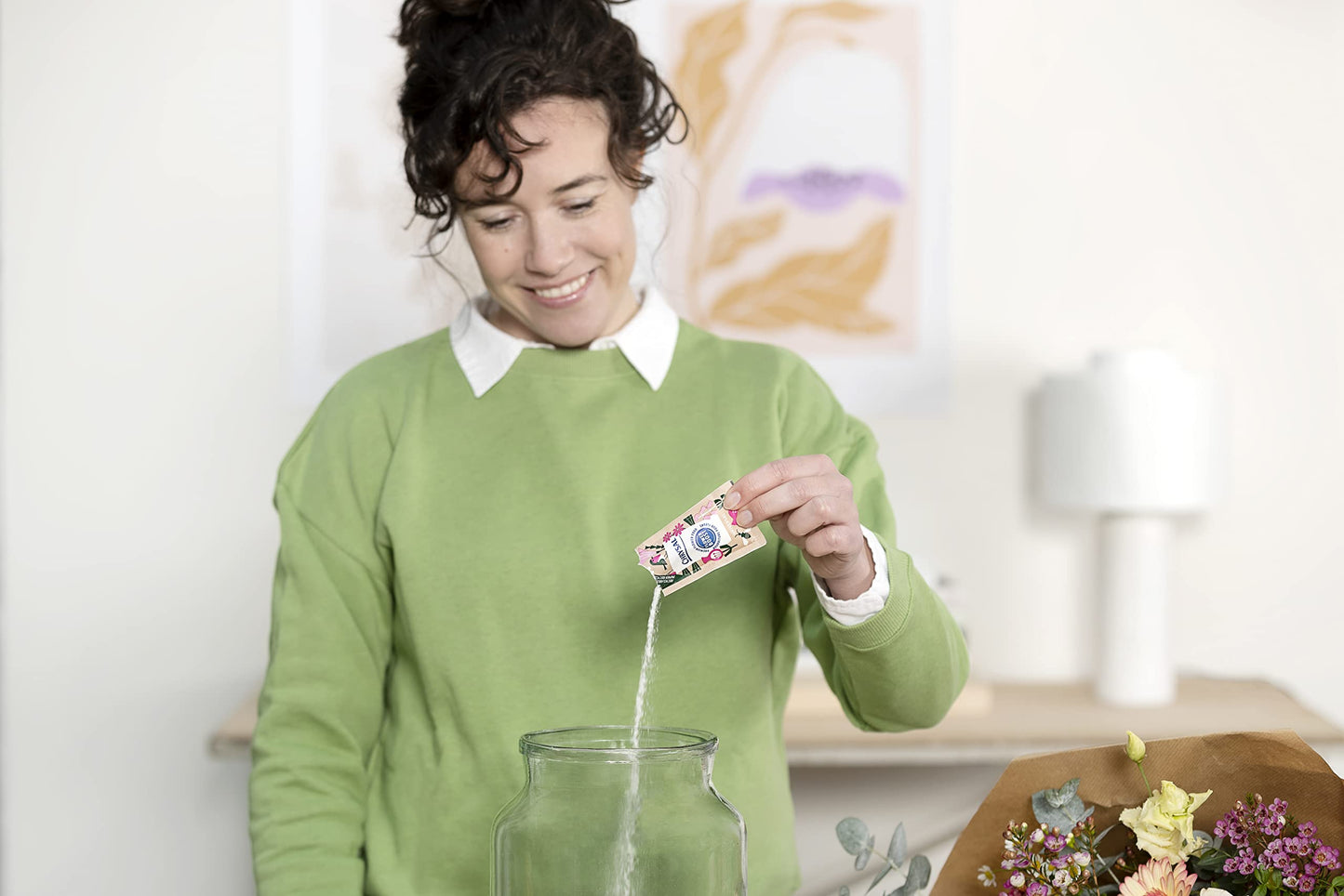 Chrysal Recyclable Paper Flower Food Packet - 100 ct, for 1L of Water